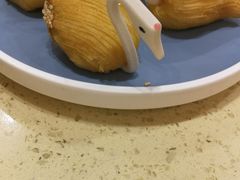 天鹅榴莲酥-正哥点心皇子(锦江国际广场店)
