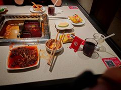 -海底捞火锅鲜切牛肉主题店(长寿路店)