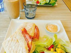 -必胜客(东莞地王店)