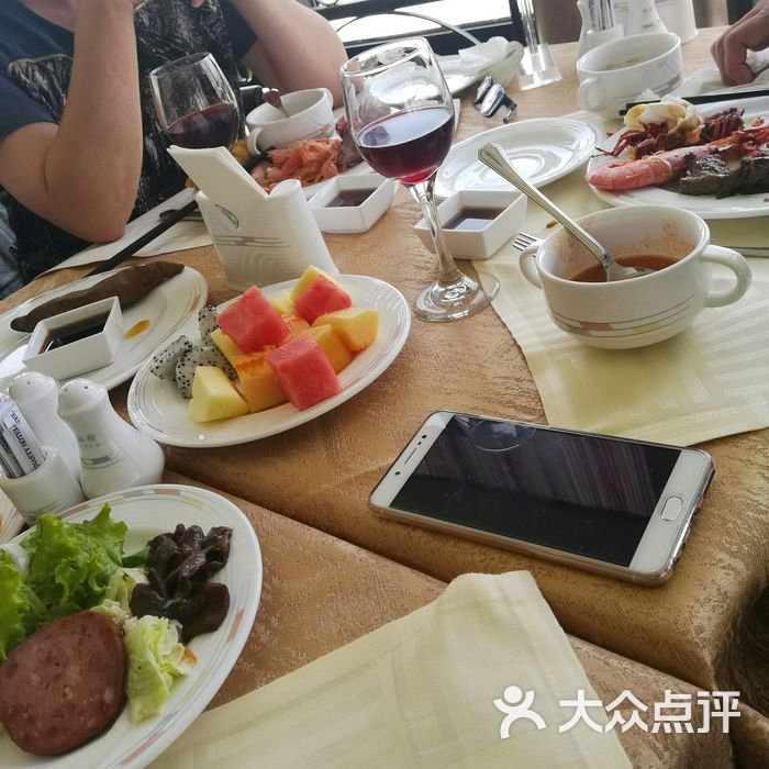 汇泉王朝大饭店自助餐图片