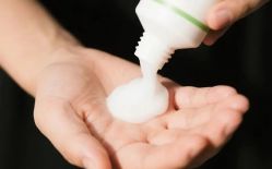 -Bollins波林丝•专研护发中心