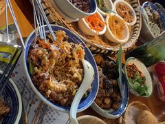 -包整·丝娃娃(一览甲秀楼风景店)