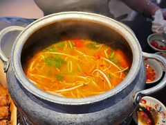 -大头虾越式风味餐厅(光明广场店)