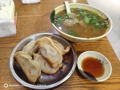 -黄阿姨锅贴大王(万航渡路店)