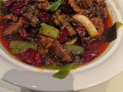 -渝信川菜 · 川味家常菜(财富购物中心店)