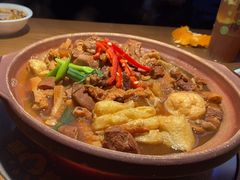 -蔡婶牛腩牛杂煲(长安万科店)