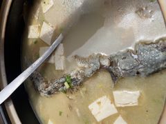 -土砂锅生态山庄·非遗砂锅雅鱼