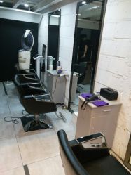 点击看大图 -SIX Hair Consultant