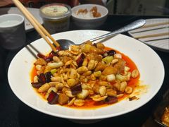 -辣尚瘾·烤鱼·新川菜(牡丹园直营店)