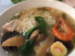 -明记烧鱼美味店