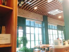靠窗位-SEN CASTLE城堡西餐(创意设计中心店)