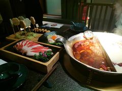 -湊湊火锅·茶憩(打浦桥日月光店)