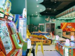 -袋鼠王蹦床公园(中信泰富万达广场嘉定新城店)