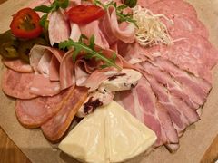 -马克西姆俄罗斯餐厅(通亚街店)