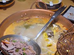 -洱火云南酸菜牛肉火锅(石景山当代商城店)