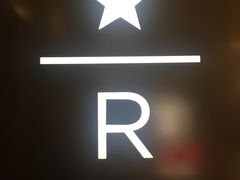 -星巴克(港汇1号办公楼店)