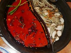 -周小明火锅(黑金冠社区店)