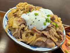 寿喜牛肉饭-8PINTS八品脱·日料·烧鸟·精酿小酒馆(莘庄店)