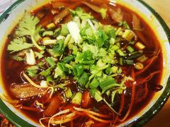 -拈签一笑黄牛肉辣卤串串