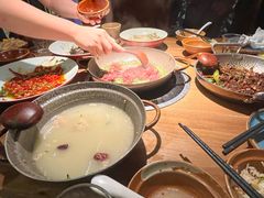 -吃饭皇帝大(长宁龙之梦店)