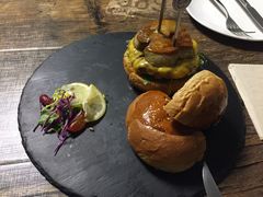 -HIGH FIVE哈福手工汉堡(桂林路店)