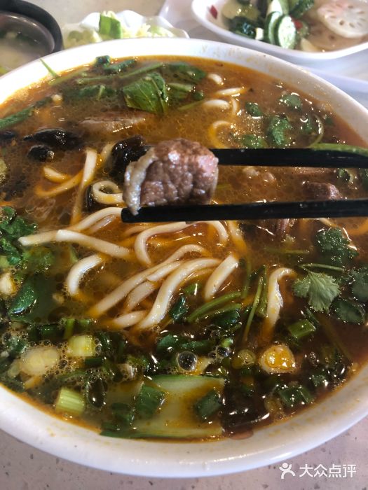 川云酸菜面馆(黄陵分店)口口香牛肉面图片