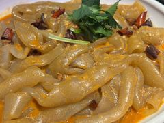 -山河屯铁锅炖·非遗东北菜(南山店)