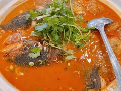 鱼头泡饼-八张桌子(老店)