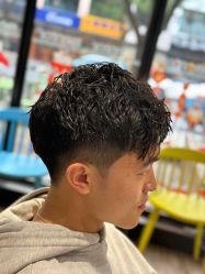-曼都发型