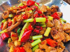 爆炒鲜肥肠-笨罗卜浏阳菜馆(星沙店)
