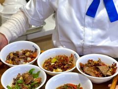 -李与白包子铺(桐梓林店)
