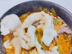 -德林酸菜鱼火锅(南丹店)
