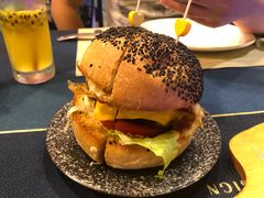 -又见马甲M8融合西餐厅(厦门体育中心店)