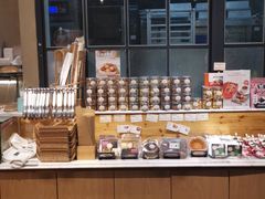 面包甜点陈列柜-多乐之日(华贸天地店)