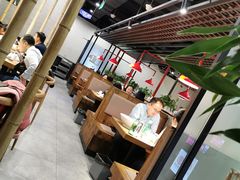 大堂-叶派龙虾•招牌香辣蟹·海鲜(中海国际店)