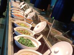 自助调料区-大中华希尔顿酒店-念自助餐·嗨啤·小龙虾