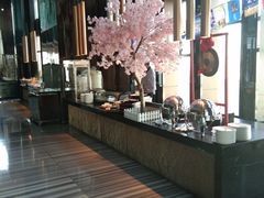 -唐拉雅秀酒店-西锦汇空中BBQ·思创餐厅