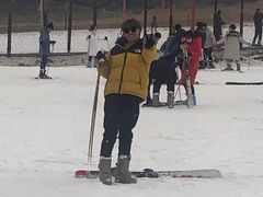 -十三陵雪世界滑雪场