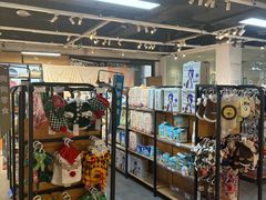 -大型宠物商超·宠海王国·宠物猫狗活体·用品·美容(新世界百货重庆店)