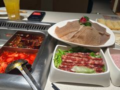 -海底捞火锅鲜切牛肉主题店(长寿路店)
