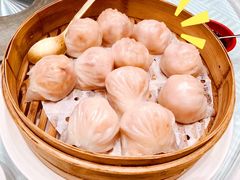-上海虹桥君丽假日酒店(娄山关路地铁站店)