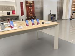 -华为授权体验店(中山公园来福士)