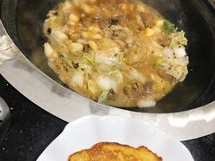 -粘豆包柴火铁锅炖