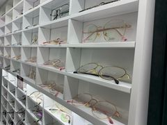 -视野联行眼镜•蔡司•依视路(温江店)