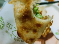鸡蛋灌饼-甲乙饼·手工牛肉饼(天通苑华联店)