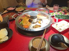 -晓宇重庆火锅(西安荟聚店)