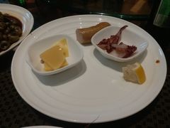 -君来湖滨饭店·玫瑰园