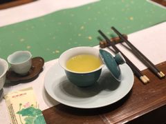 -荷风细雨·中国茶宴(世纪大道店)