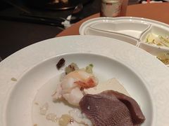 -左庭右院鲜牛肉火锅黑金店(陆家嘴中心店)