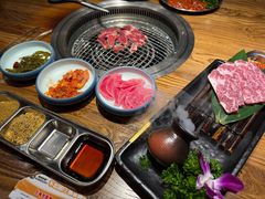 -明洞阿姨·韩式酱蟹烤肉·创意料理(三元桥店)